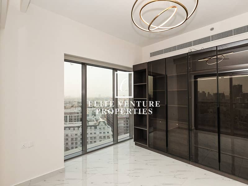 Spacious | Luxurious Living | Elegant 2 BHK - Image 4