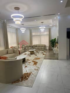 فیلا في حوشي 4 غرف 2800000 درهم - 13795304