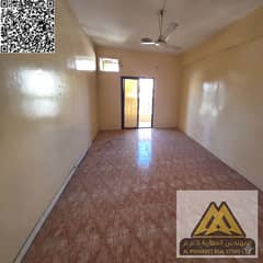 بيت عربي 3 غرف -عوائل فقط-سعر مغري -مساحة كبيرة - 2 حمامين