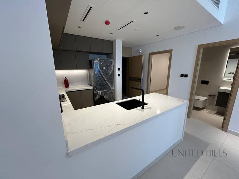 Modern 1BR + Powder Room| Ready to Move | H Three by Aurora, JVC - Image 4