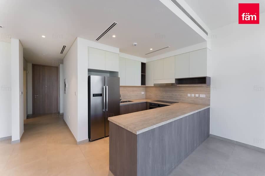 Ready To Move 3 Beds Close To The Park And Pool - Image 12