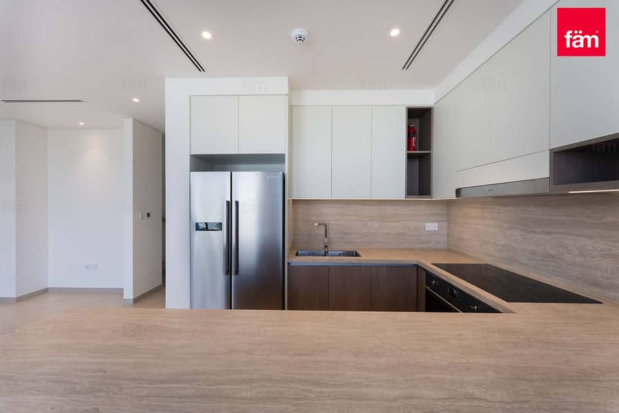 Ready To Move 3 Beds Close To The Park And Pool - Image 14