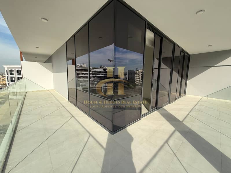 Spacious Layout | Pool View | Best Price - Image 11