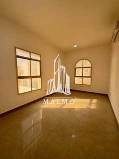 فيلا جميله و نظيفه في مدينه الرياض بجانب اللولو