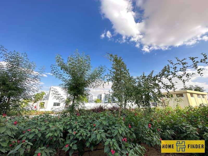 CORNER UNIT | READY TO MOVE-IN | CLOSE TO AMENITIES