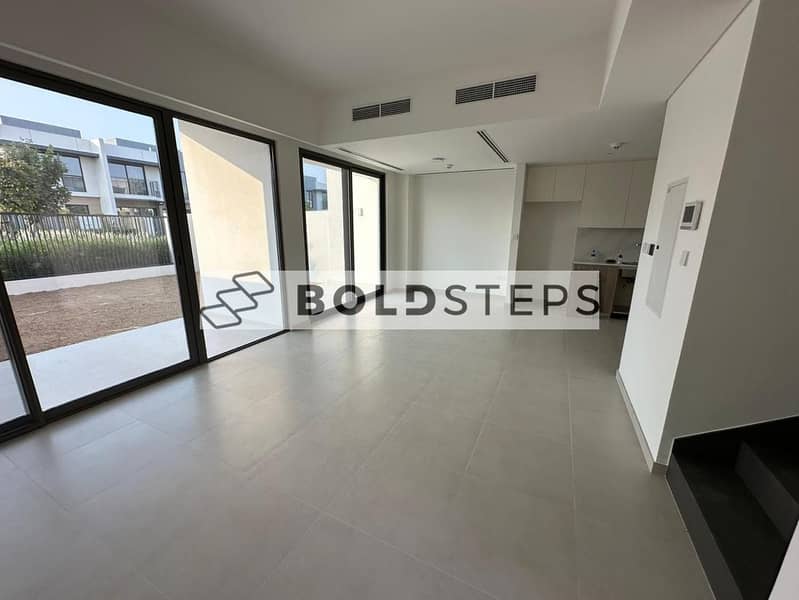 Luxury 3BR + Maid’s Room for Rent | The Valley – Nara