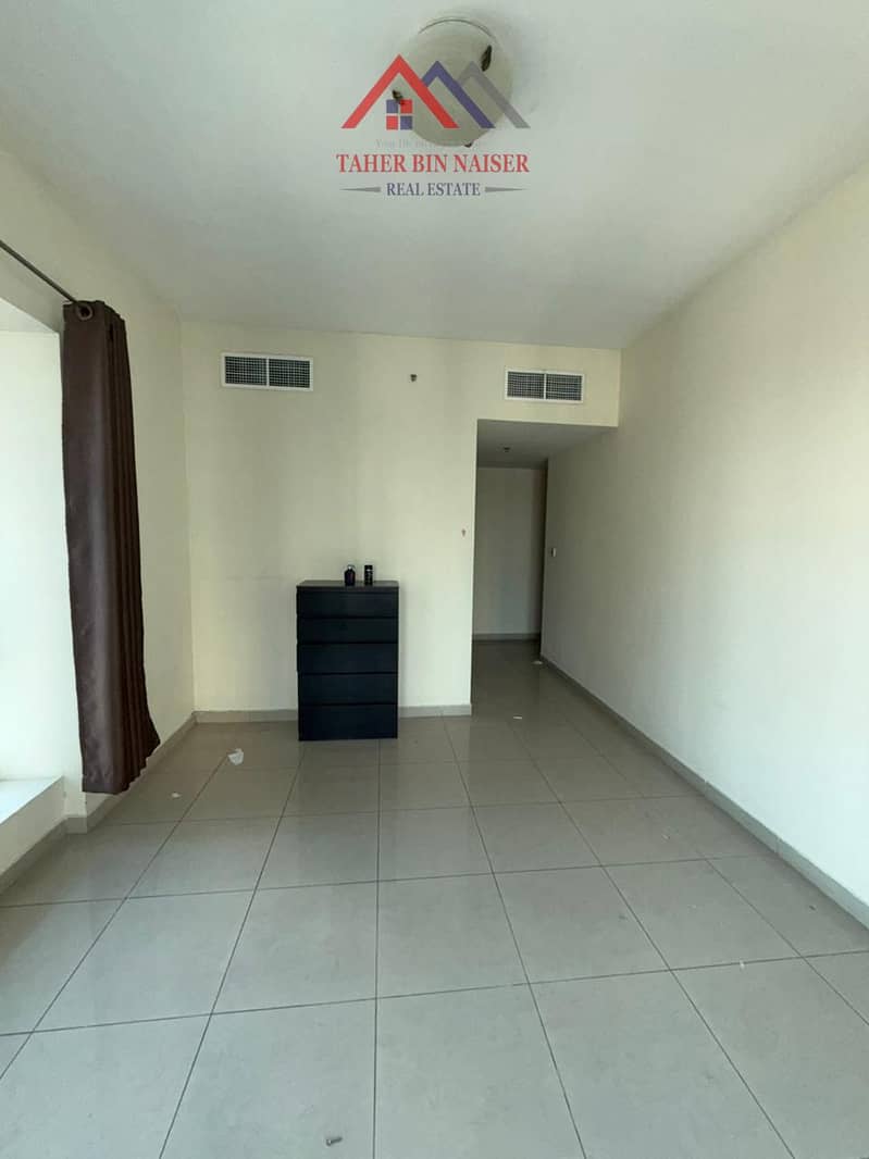 Large Size 2 Bedroom + Maid’s Room Apartment for Rent | Lake Point Tower, JLT