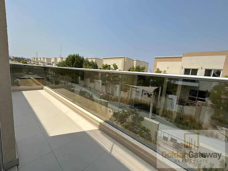 Elegant 5 BR Villa in Makeen Al Furjan Villa