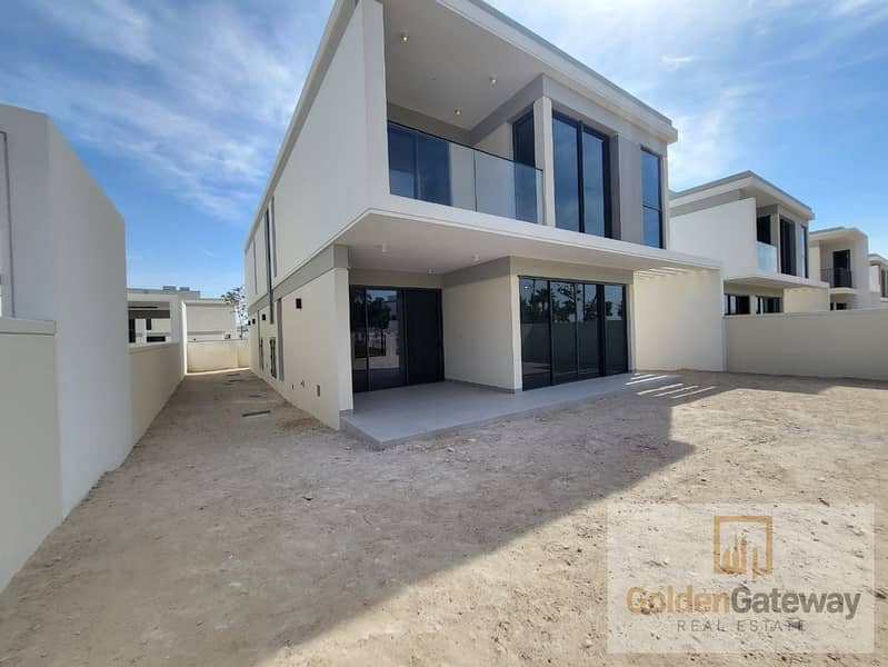 4 BR | Single row | Near Amenities