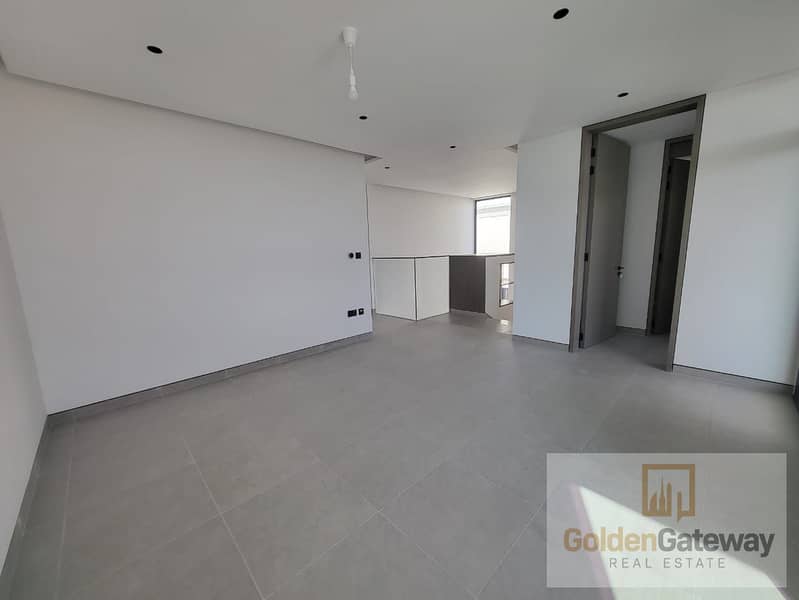 4 BR | Single row | Near Amenities - Image 16