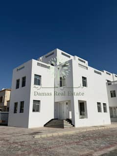 Villa for Rent in Al MBZ-AbuDhabi-160,000/year