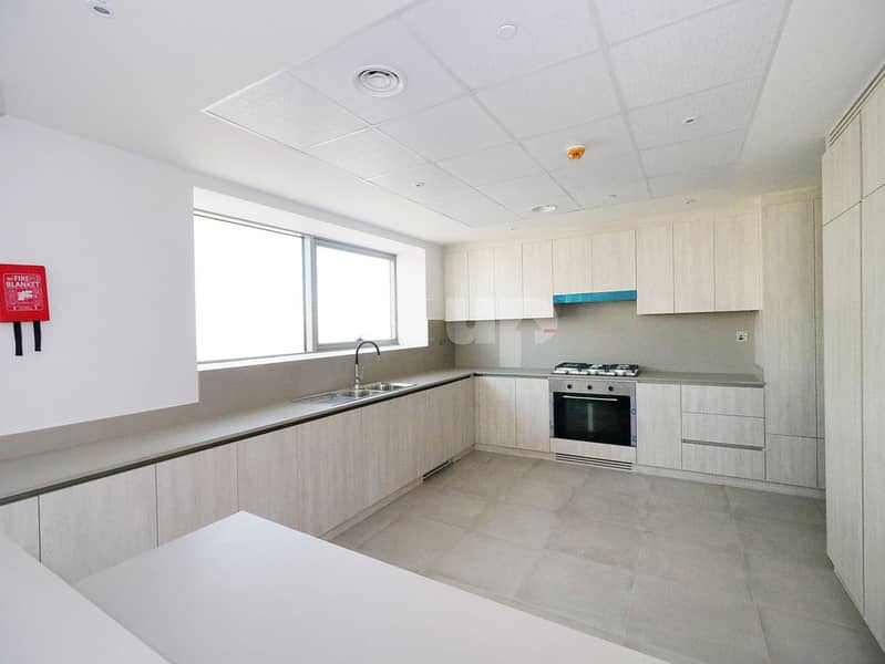 Ready to Handover | Spacious | Best Location - Image 7