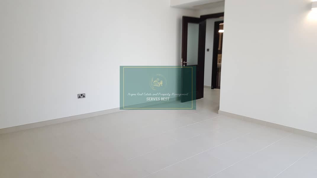 Brand New 2 bed+maidsroom apartment with parking Brand New 2 bed+maidsroom apartment with parking