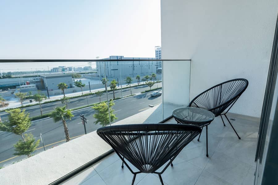 4 balcony . jpg