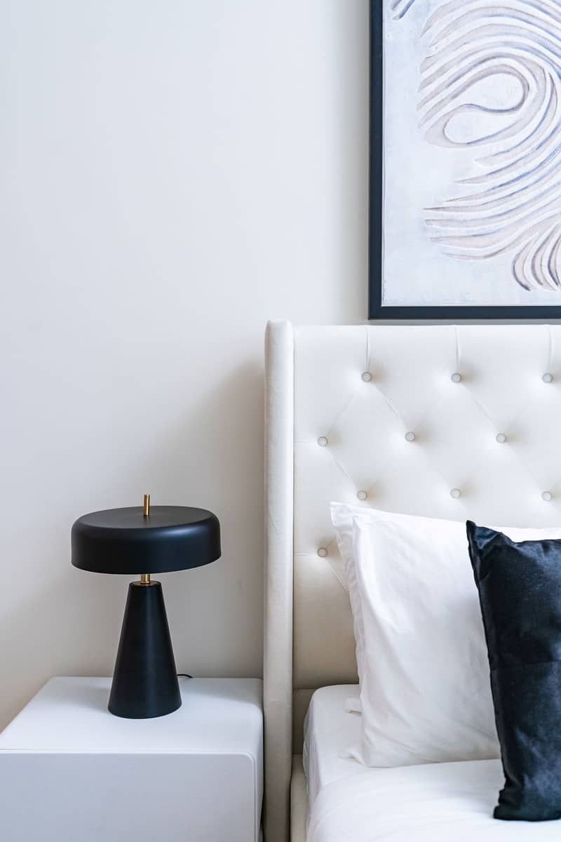 23 side table. jpg