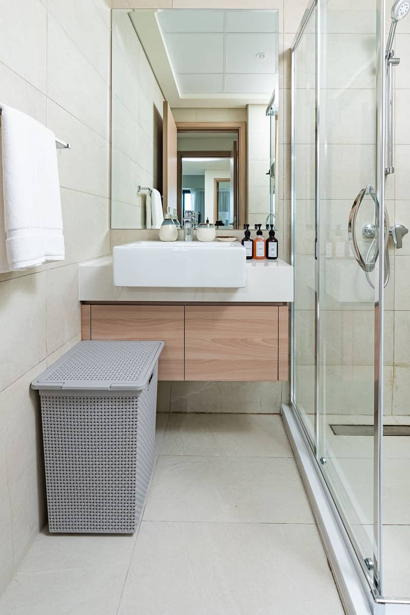 29 bathroom1. jpg