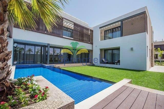 Luxurious Family Villa set on a huge plot |