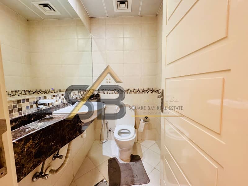 Superior and Spacious 3BR Apartment with Maids Room near Jaddaf Metro Station - Image 9
