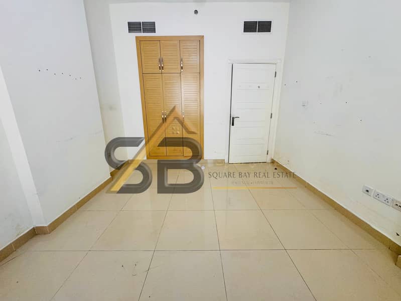 Superior and Spacious 3BR Apartment with Maids Room near Jaddaf Metro Station - Image 22