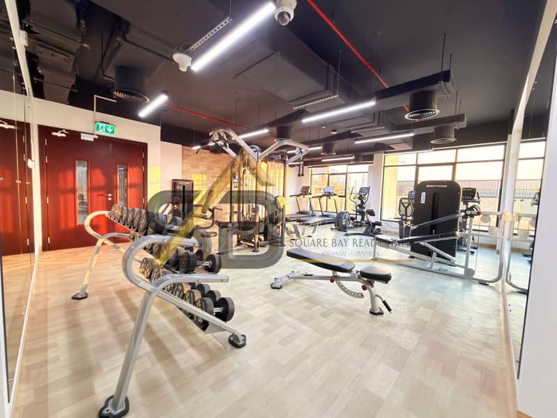 Elegant 2bhk Appartment|Close to Emirates Metro|All Amenities|Easy Access to Sheikh zayd Road|