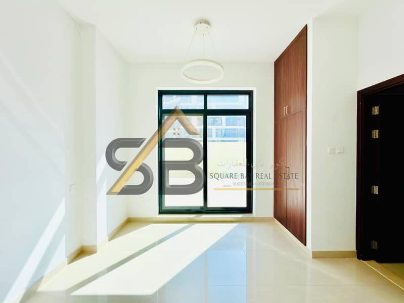 Elegant 2bhk Appartment|Close to Emirates Metro|All Amenities|Easy Access to Sheikh zayd Road|