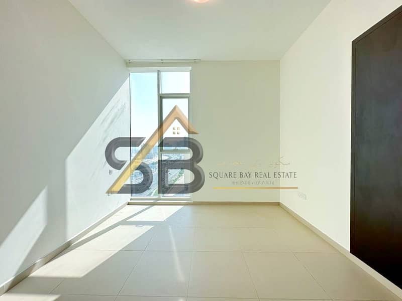 Lavish and Elegant 2BR Apartment with All Facilities Available