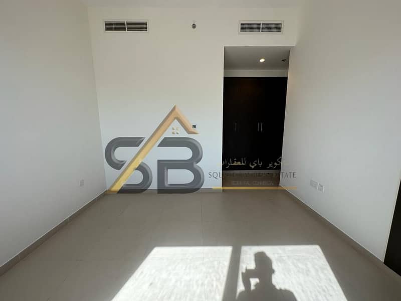 Lavish and Elegant 2BR Apartment with All Facilities Available - Image 9