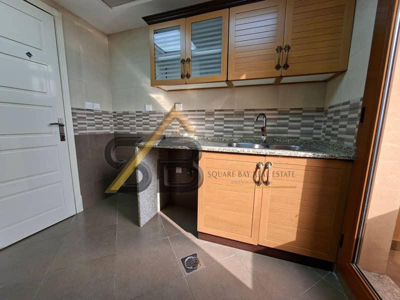 Spacious 2BHK | High Floor | Near To Metro Station - Image 15