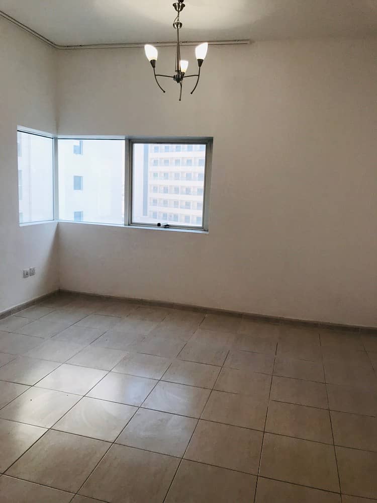 One Bedroom With Balcony For Rent Axis 1 Dubai Silicon Oasis