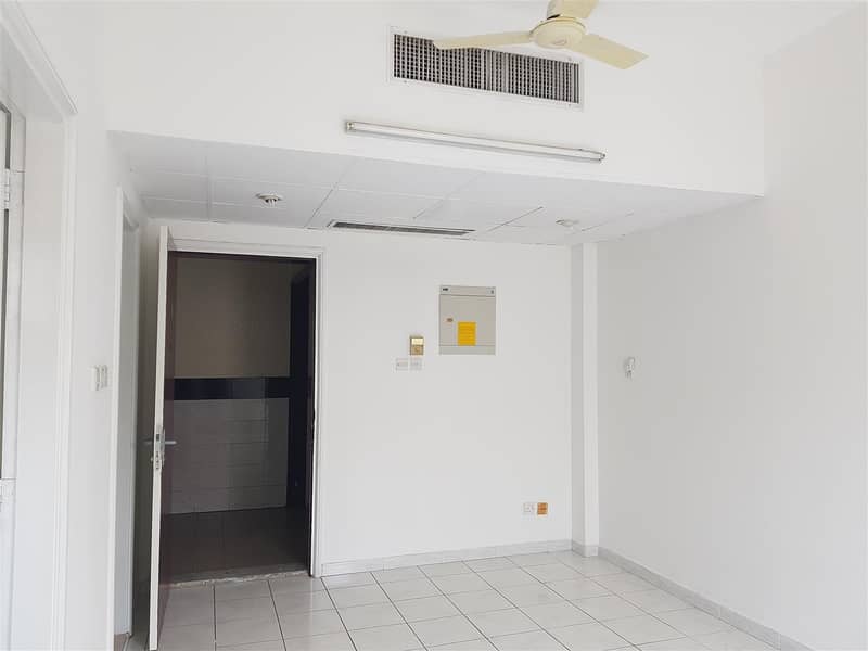 Studio apartment for Rent in Al Mamzar Building in Deira