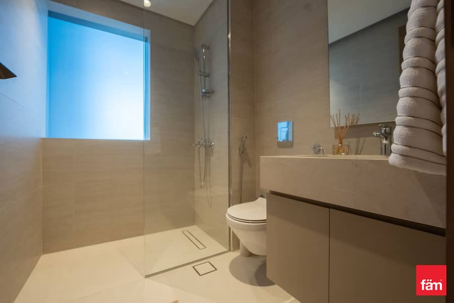 Modern Unit | Huge Layout | Prime Location - Image 10