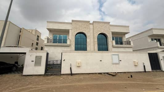 5 Bedroom Villa for Sale in Al Tay East, Sharjah - PHOTO-2025-12-25-14-57-48 2. jpg 5 Bedroom Villa for Sale in Al Tay East, Sharjah - PHOTO-2025-12-25-14-57-48 2. jpg