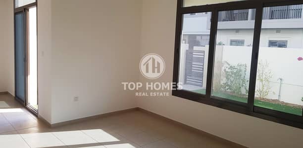 Spacious 3BR Townhouse with Private Garden Spacious 3BR Townhouse with Private Garden