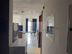 Fully Furnished 1 bed / Higher Floor / Partially Lake & Golf View