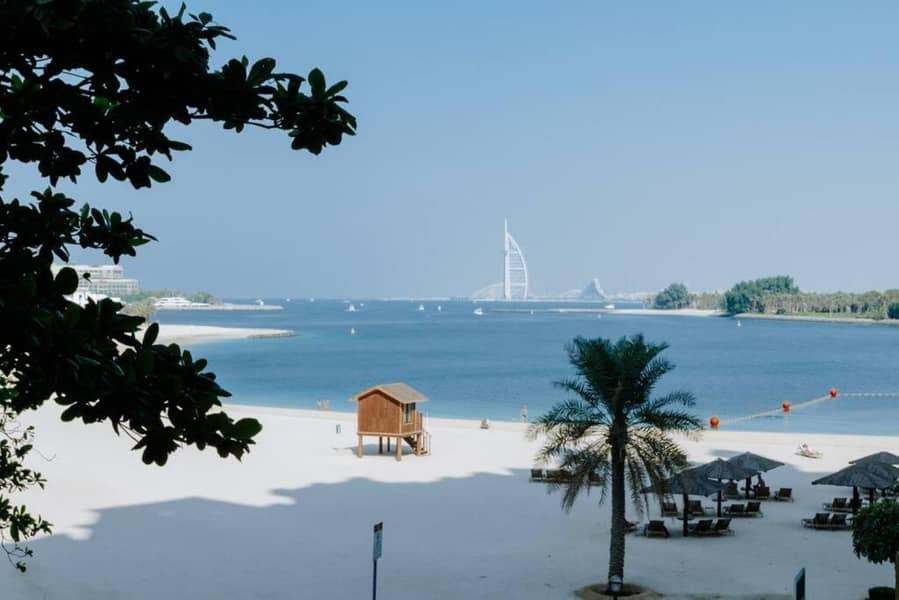 5 beach front. jpg