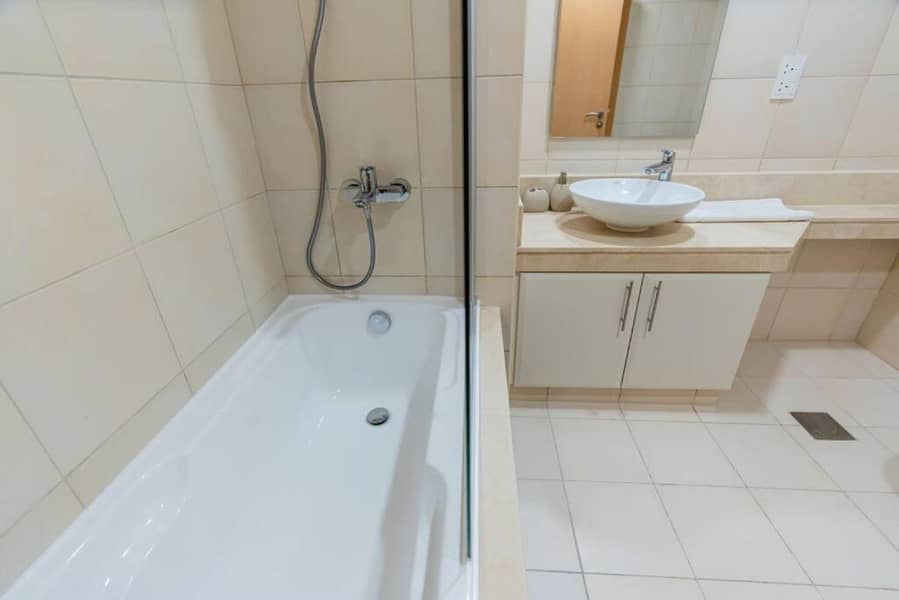 29 bathtub shower. jpg