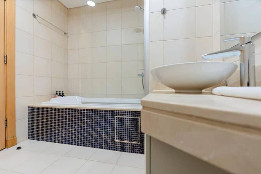 31 bathtub1. jpg