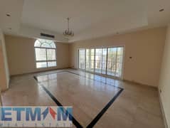 مجمع فلل فاخر شبه جديد