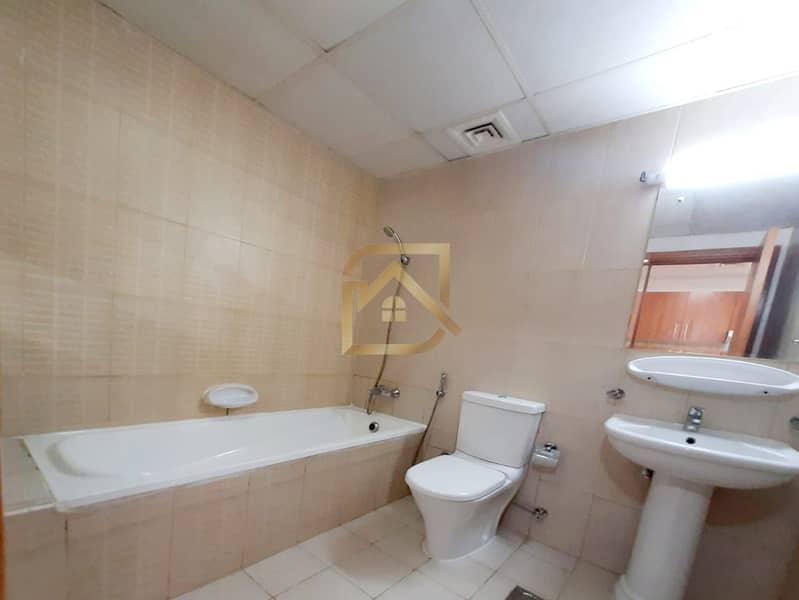 Live by the Water 1-Bedroom | Multiple chqs - Image 8