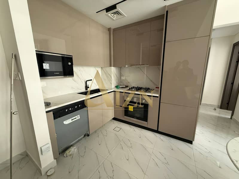 Spacious 1BR + Study | Brand New | Adhara Star Arjan - Image 3