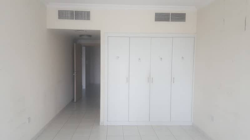 FAMILY SHARING FOR KABAYAN-ON METRO 3 BHK  FOR RENT WITH PARKING IN 58K WITH 1 MONTH FREE