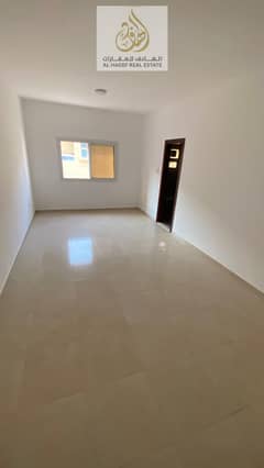الايجارسنوي في عجمان منطقة الجرف2 بجوار مدرسه الاقصي وقريب من مركز دلتا جنب الجامعه عجمان البنايه عائلات استوديو سنوي مطبخ منفصل مركزي1حمام مع شباك