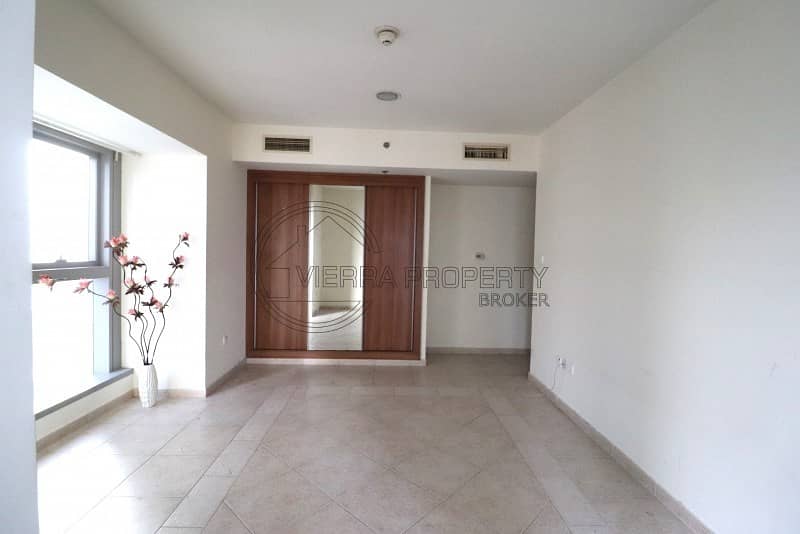 Spacious 2 Bedroom with Partial Sea View Spacious 2 Bedroom with Partial Sea View