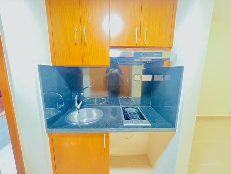 0% Commission || Dewa Chiller Free || With Balcony And Parking || Upcoming Studio - Image 9