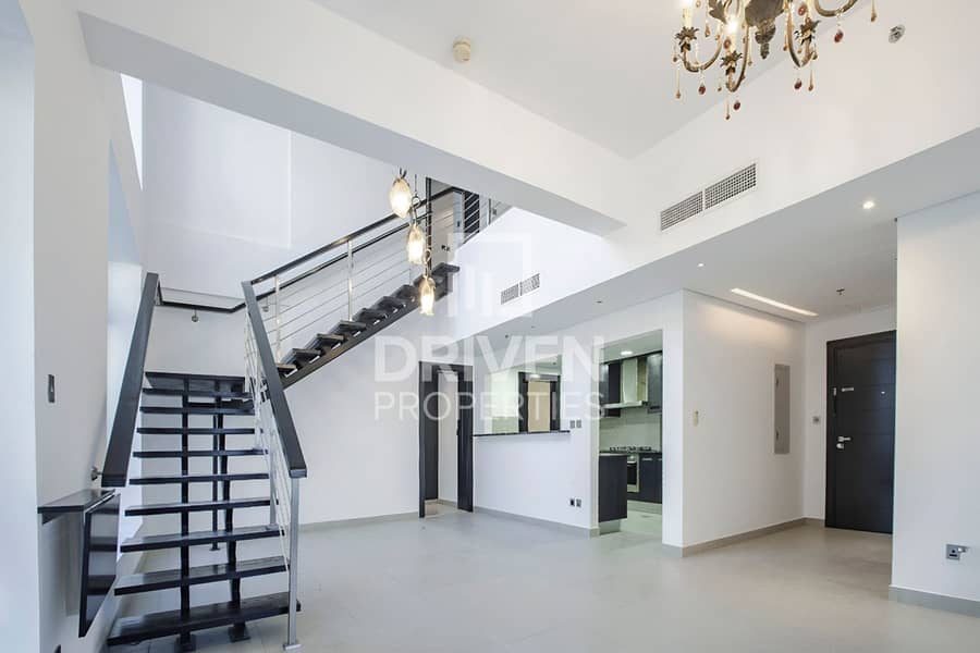 Spacious Duplex Layout | Elegant Unit | Upgraded Spacious Duplex Layout | Elegant Unit | Upgraded