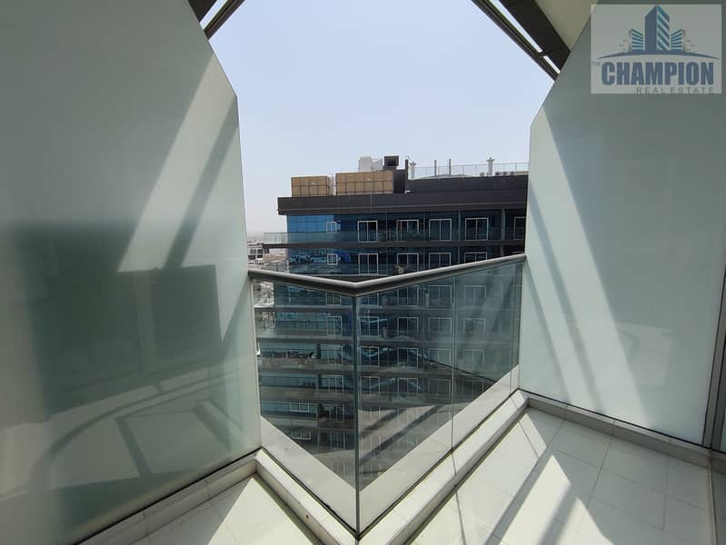 ICONIC BUILDING - ROUND ABOUT VIEWS - GOOD ROI % - NEAR TO UNION PARK - Image 6