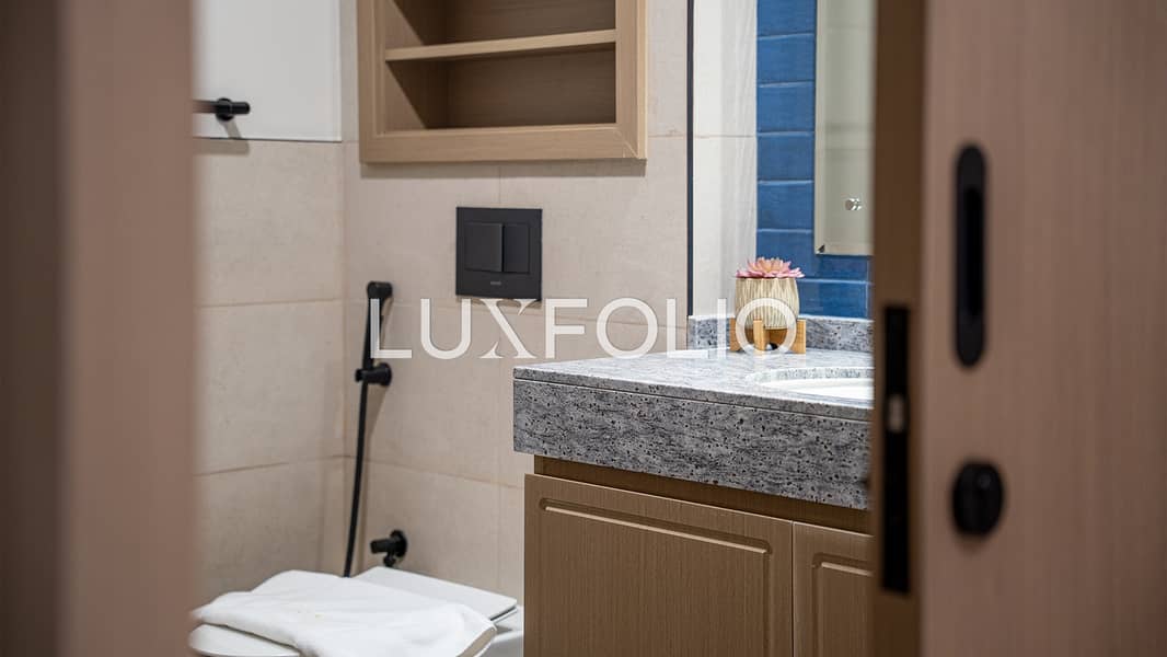 Stylish 4 Bed Home with Garden in DAMAC Lagoons - Image 26