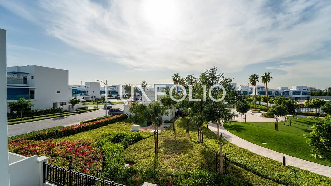 Stylish 4 Bed Home with Garden in DAMAC Lagoons - Image 29