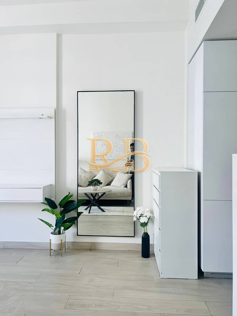 Premium Furnished Studio || Spacious Size || Burj View || Ready to Move - Image 6