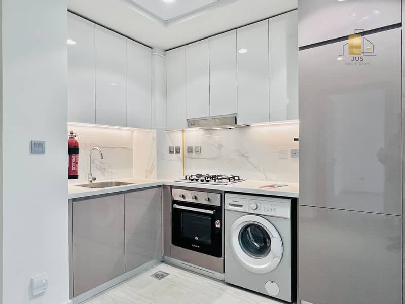 POOL AMENITIES VIEW - NO CONSTRUCTION VIEW - CHILLER FREE - READY TO MOVE